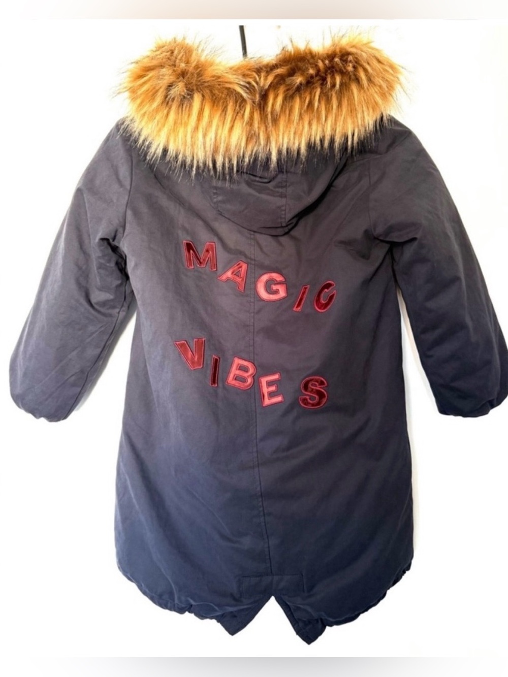 New ZARA Puffer Coat with Faux-Fur Removable Hood And "MAGIC VIBES" Appliqué